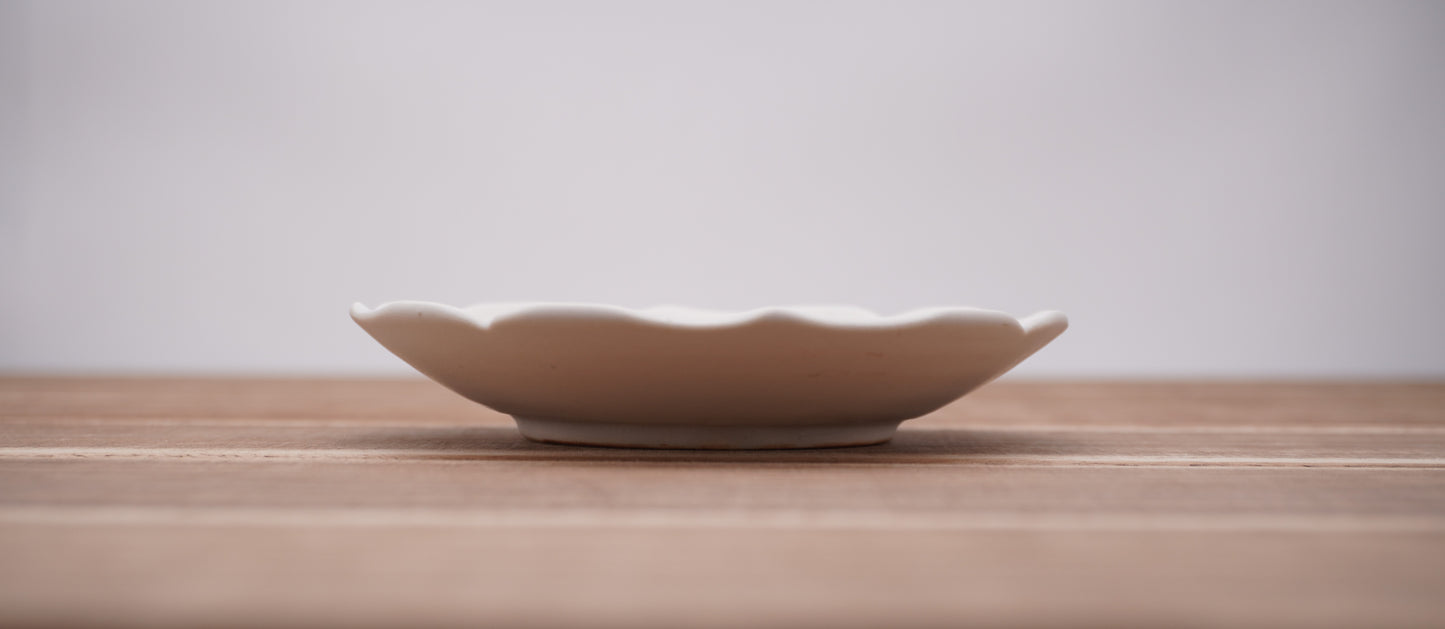 染付花唐草輪花（小皿B）